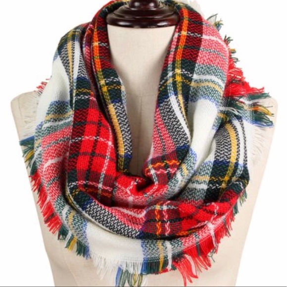 Accessories - 🍁 Beautiful Woven Plaid Infinity Scarf
